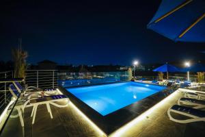 Gallery image of Zen Pyramids Luxury Villa in Ghaţāţī