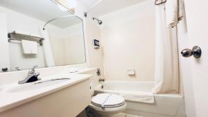 Flushing Central Hotel 88 tesisinde bir banyo +16 fotoğraf