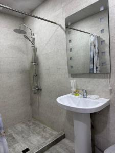 ห้องน้ำของ NRENI HOTEL Agarak-Meghri