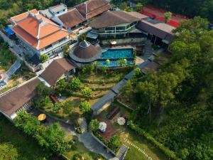 an overhead view of a resort with a swimming pool at Villa Valley De Mango Hue in Thôn Châu Chữ