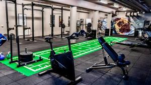 Comfort Hotel Malmö tesisinde fitness merkezi ve/veya fitness olanakları