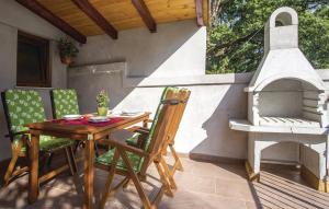 Patio alebo iná vonkajšia časť ubytovania Apartman Prima