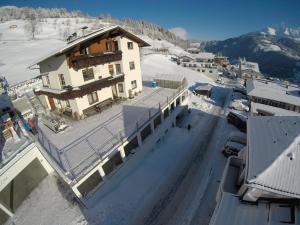 Výhľad na hory alebo výhľad na hory priamo z apartmánu + 26 fotografií
