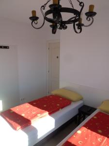 Postel nebo postele na pokoji v ubytování Hostal Moratinos