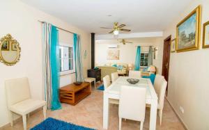 Χώρος καθιστικού στο Villa Oliandra