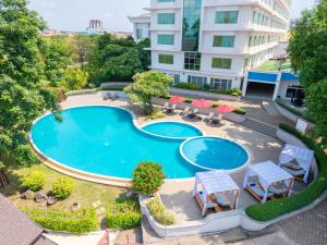 an overhead view of a pool at a hotel at Champasak Grand Hotel in Pakse