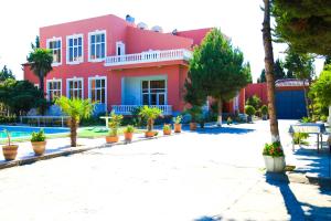 Gallery image of Premier Villas in Mardakan
