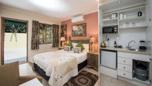 Afbeelding uit fotogalerij van Algoa Guest House Summerstrand in Port Elizabeth