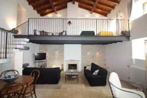 Χώρος καθιστικού στο Villa Marabbecca