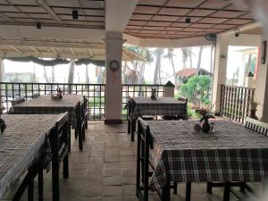 Restaurace v ubytování Dephani Beach Hotel