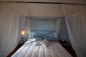 Ένα ή περισσότερα κρεβάτια σε δωμάτιο στο Villa Marabbecca +20 φωτογραφίες