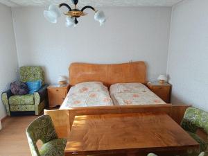 Gallery image of Ferienhaus mit alten Scharm in Ozimek