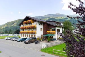 Splošen pogled na gorovje oz. razgled na gore, ki ga ponuja hotel