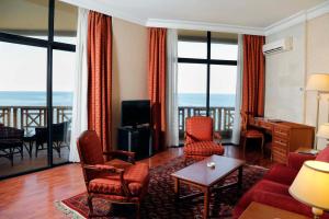 O zonă de relaxare la Bayview Hotel Beirut