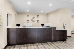 Vestíbul o recepció de Comfort Inn & Suites Grenada
