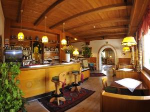 Lounge nebo bar v ubytování Hotel Villa Wilma + 36 fotografií
