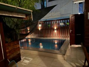 Swimmingpoolen hos eller tæt på Asteria Studios