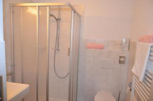 Łazienka w obiekcie Hotel Garni Sport Sonneck