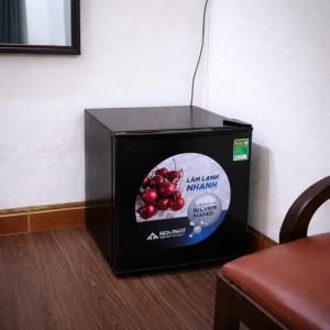 a box with a picture of berries on it at Ali Garden Homestay Trang An Ninh Bình in Xuân Sơn