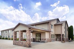 a rendering of a hotel with a building at Circle S Motel in Anamosa