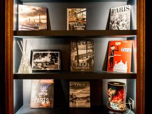 Biblioteca din acest hotel