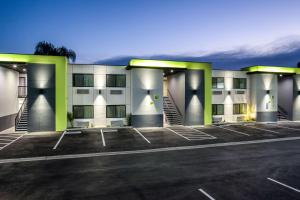 Gallery image of Motel 6-Canoga Park, CA in Canoga Park