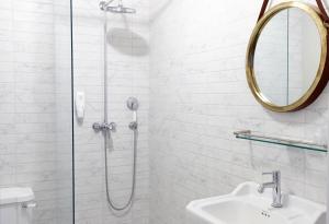 Koupelna v ubytování Fosshotel Baron