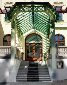 Exteriér nebo vchod ubytování Clarion Grandhotel Zlaty Lev
