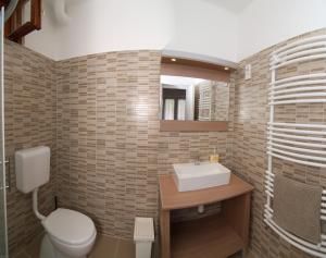 Koupelna v ubytování La Siesta Bogács Apartman