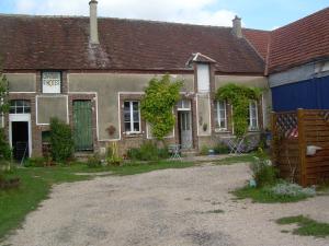 Gallery image of Ferme de l'Art Rural et Populaire in Maillot