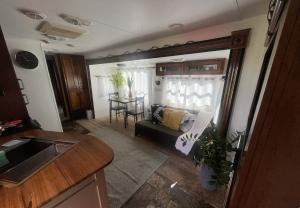 O zonă de relaxare la Camper Ymar +16 fotografii