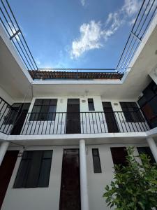 a building with a skylight on top of it at Hotel Los Arcos in Pénjamo