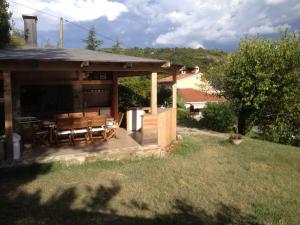Hoone, kus the luxury tent asub
