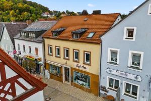 an overhead view of a street with buildings at Ferienwohnung Otto in Pegnitz