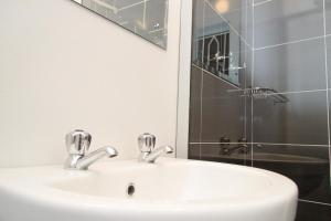 Kylpyhuone majoituspaikassa Sarum Lodge
