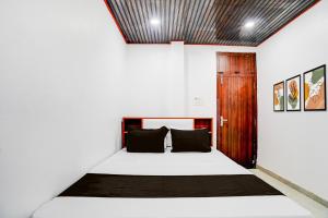 Gallery image of SPOT ON HL IIN Restaurant in Prayagraj