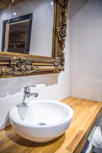 Koupelna v ubytování Boutique Hotel Mustaparta