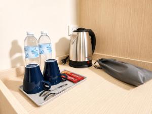 Kemudahan buat kopi dan teh di SV Hotel