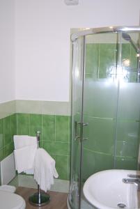 Koupelna v ubytování B&B Colti Di Rosa