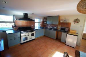 Køkken eller tekøkken på Y Felin - The Mill + 8 billeder