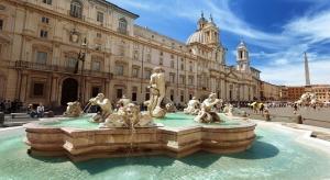 ローマにあるHouse Maximo near Vaticanの建物前の噴水
