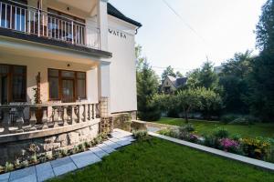 Ogród w obiekcie Apartamenty Watra