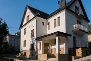 Budynek, w którym mieści się apartament