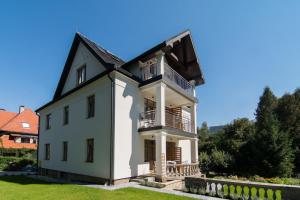 Budynek, w którym mieści się apartament