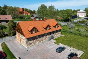 an overhead view of a house with an orange roof at H7 Stuudiokodud- SELF CHECK-IN in Viljandi
