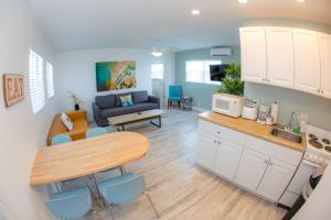 Gallery image of St. Pete Beach Suites in St. Pete Beach
