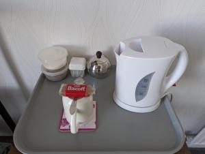 a white blender sitting on top of a counter at Areawest in Scarborough +52 photos