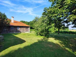 Jardí fora de Gîte climatisé avec jardin privé vue sur les vignes entre Jonzac et Cognac