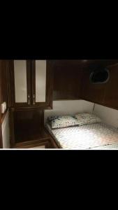 Llit o llits en una habitació de Junior Oğulcan Yachting