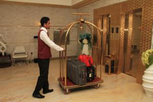 Photo de la galerie de l'établissement Rose Suite Operated by Suite Hotel Management, à Djeddah